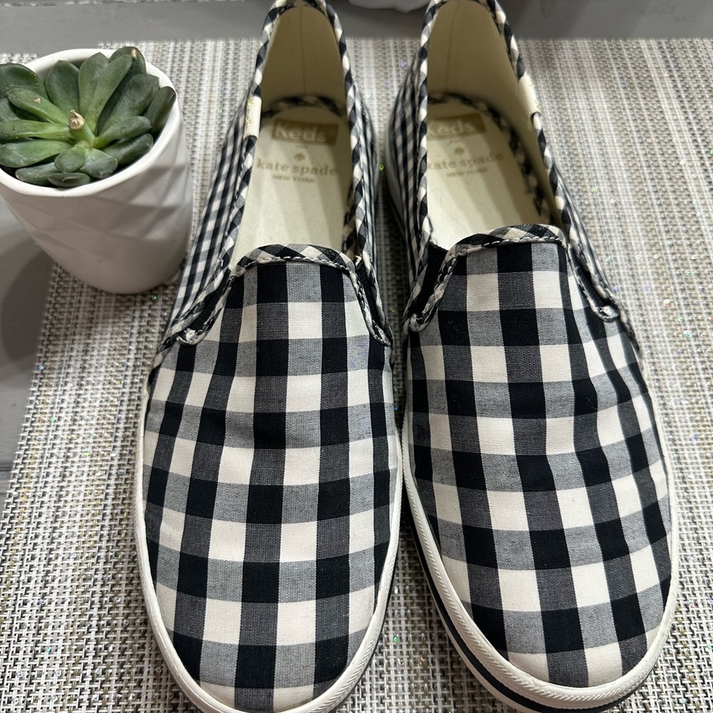 ♠️Kate Spade Buffalo Plaid Keds size 8.5